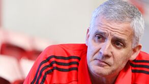 Benfica retira número 5 do basquetebol para homenagear Henrique Vieira 