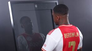 Bergwijn é , para já, o único reforço do Ajax