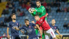 Muriel, ex-Belenenses SAD e irmão de Alisson, é reforço de Silas
