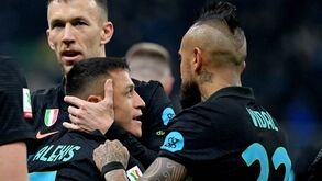 Inter aplaude ida de Arturo Vidal para o Flamengo e agora 'empurra' Alexis Sánchez