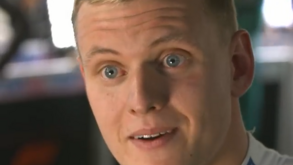A deliciosa reação de Mick Schumacher ao saber que tinha sido o piloto do dia