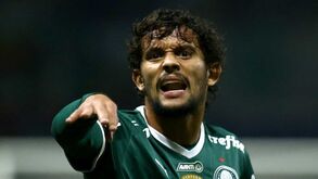 Gustavo Scarpa vai deixar o Palmeiras de Abel Ferreira para rumar à Premier League