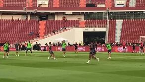 Ten Hag obriga jogadores a fazer flexões... por cada golo sofrido