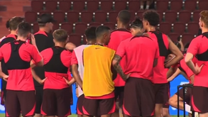 Se Darwin não percebe, Thiago está lá para traduzir: já se fala num 'bromance' no Liverpool