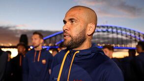 Cicinho aponta o dedo a Dani Alves: «Não deixa saudades por onde passa»