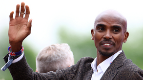 Governo britânico descarta processo a Mo Farah por entrada ilegal no país