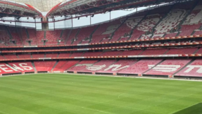 Com a mudança das cadeiras 'nasce' uma nova bancada no Estádio da Luz