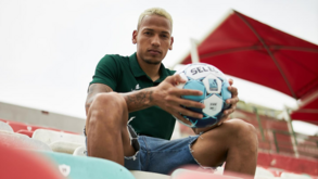 Estrela da Amadora assegura Ronald, o 10.º reforço para a nova temporada