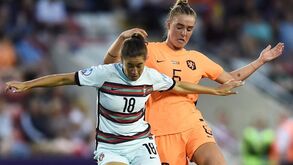 Carolina Mendes em ação diante da Holanda