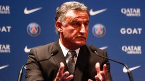 Galtier 'corta' cinco para o estágio do Paris SG no Japão: trio português nos convocados