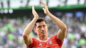 Alemães revelam salário de Lewandowski no Barcelona: polaco vai ficar a ganhar menos
