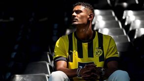 Sébastien Haller após diagnóstico de cancro: «Focado na minha recuperação»