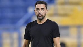 Xavi continua sem visto e para já fica em Barcelona: treinador falha jogo com o Inter Miami