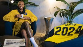 Étienne Capoue renova com Villarreal até 2024