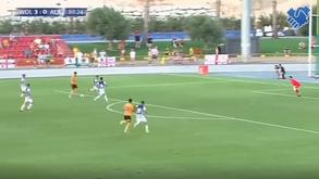 Carregou no R2 e nunca mais ninguém o parou: Kilman faz o golo de PlayStation no Alavés-Wolves