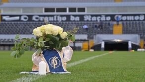 Puskás Akadémia prestou homenagem a Fehér no D. Afonso Henriques