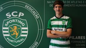 Diogo Martins assina contrato de formação com o Sporting