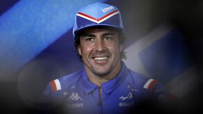 Alonso e os 'novos fãs': «Não sabem muito sobre Fórmula 1. São mais como adeptos de futebol»