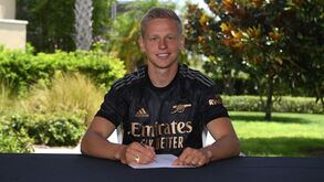 Zinchenko deixa Manchester City e assina contrato de longo prazo com Arsenal