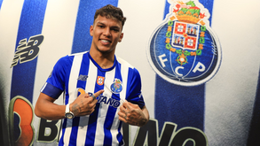 Veron já fala como jogador do FC Porto: «É o maior clube de Portugal»