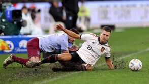 Manchester United empata com Aston Villa no quarto jogo de pré-temporada