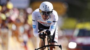 Pogacar assume erros e deixa garantia: «Vou regressar faminto no próximo Tour»