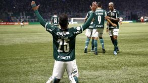 Palmeiras supera Internacional e acaba primeira volta destacado na frente