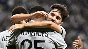 Passe milimétrico de Vitinha, remate imparável de Nuno Mendes: 'show' português na goleada do PSG