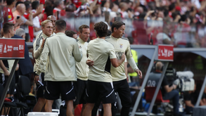 Schmidt sobre o mercado: «É possível que alguns jogadores queiram sair, que outros possam chegar...»