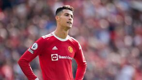 Ingleses avançam que Jorge Mendes garantiu ao Man. United que tem proposta por Ronaldo