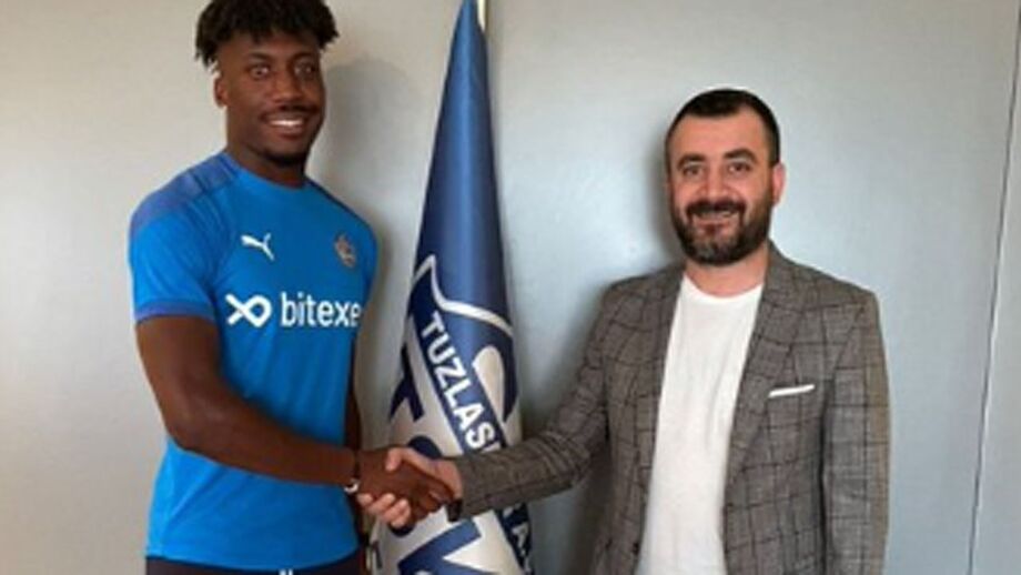 Ronaldo Tavares assina pelo Tuzlaspor