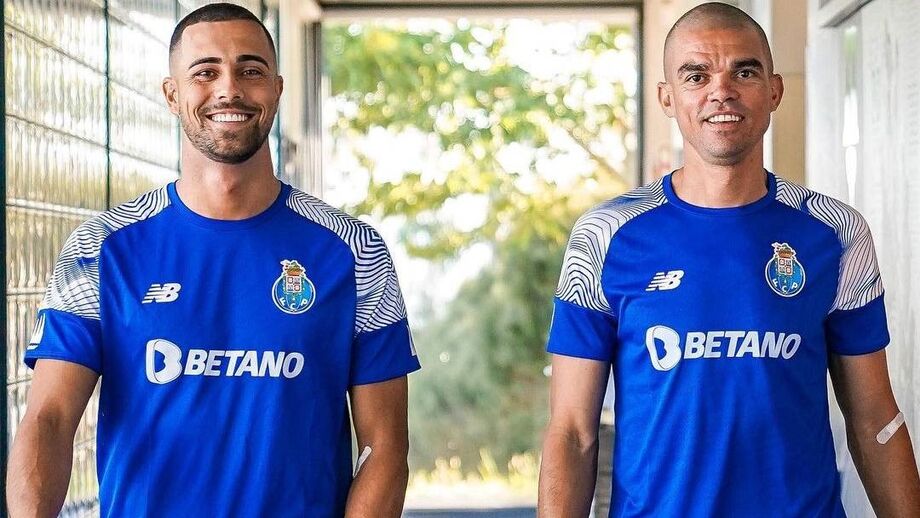 Internacionais do FC Porto de regresso ao trabalho
