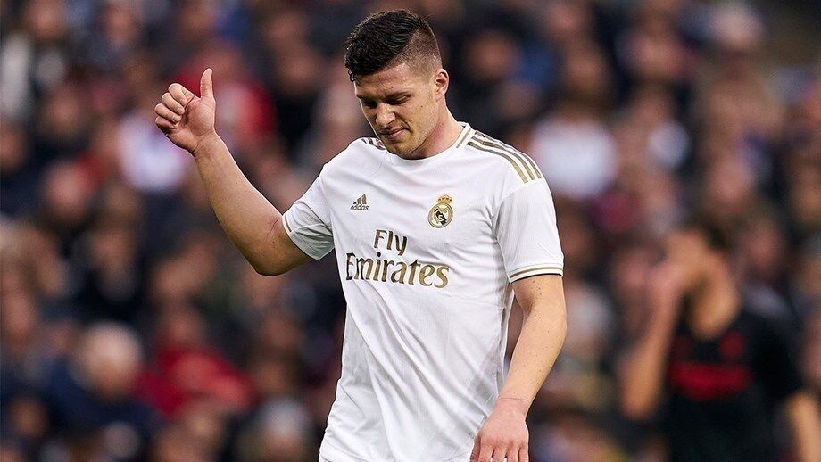 Real Madrid oficializa saída de Luka Jovic para a Fiorentina