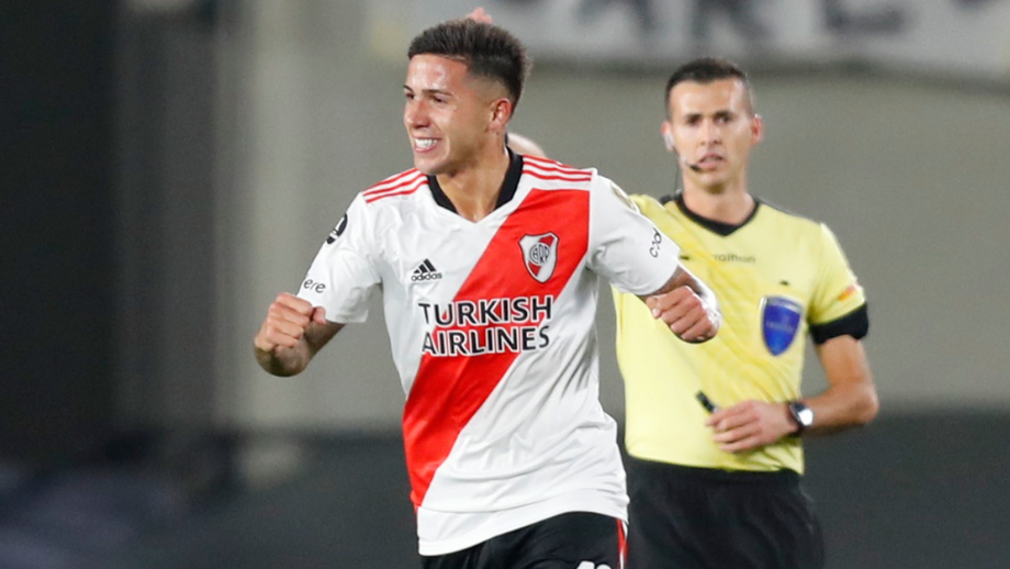 Enzo despede-se dos adeptos do River Plate no Monumental antes de rumar ao Benfica