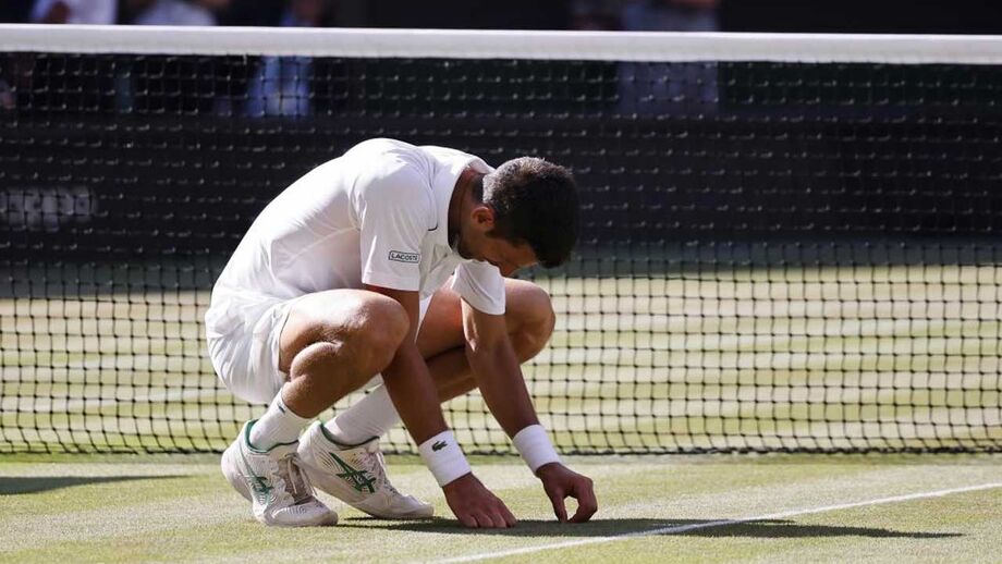 Djokovic triunfa em Wimbledon mas cai quatro lugares no ranking ATP
