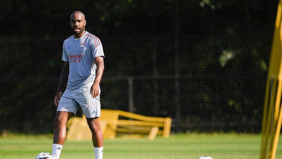 Lacazette atacado por... vespas: avançado obrigado a falhar próximos particulares do Lyon