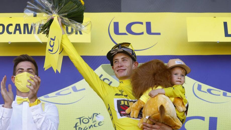 Van Aert vence contrarrelógio e Vingegaard fica à beira da consagração no Tour