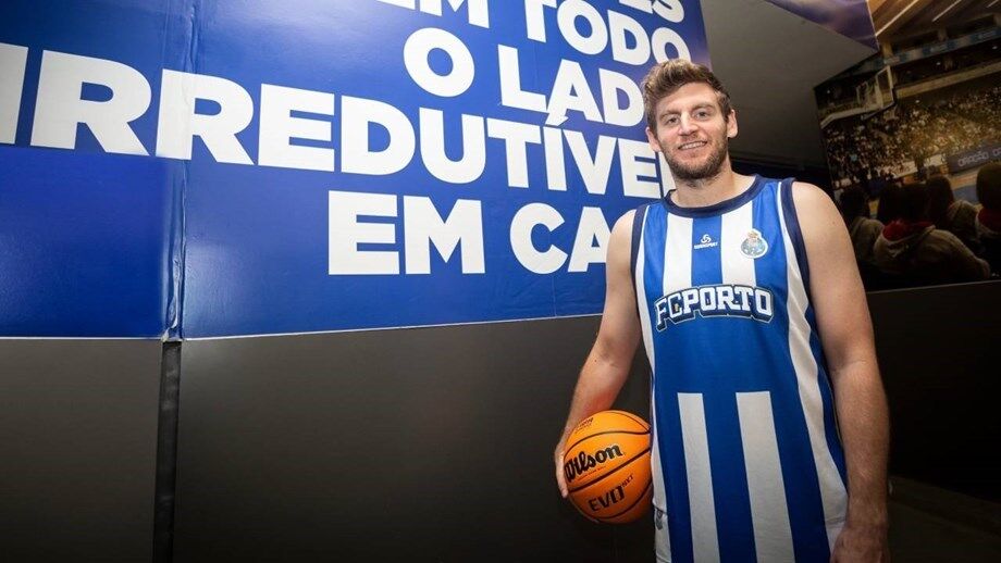 Brad Tinsley deixa a equipa de basquetebol do FC Porto