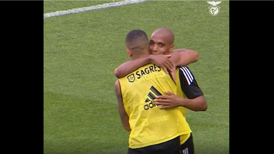 Estiveram mais de 23 mil adeptos nas bancadas