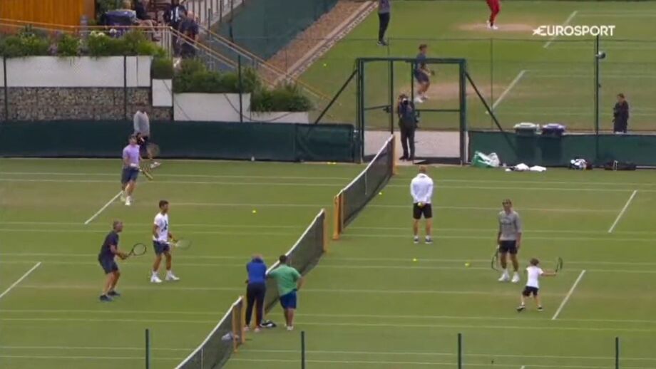 Tal pai, tal filho: gestos técnicos de Stefan Djokovic aos sete anos já impressionam