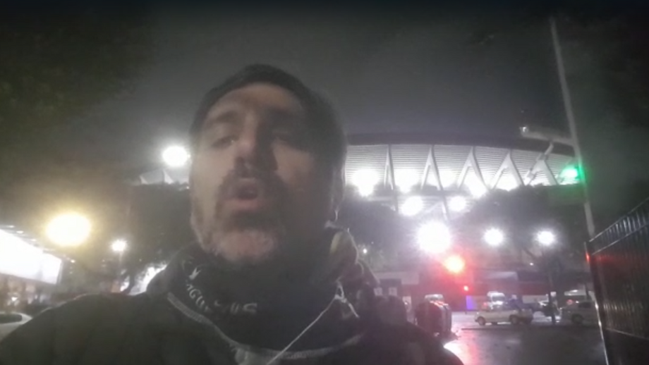 Alejandro Panfil, correspondente de Record na Argentina, marcou presença no Estádio Monumental de Núñez