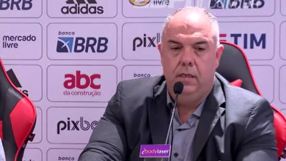 Dirigente do Flamengo foi quesionado pelos jornalistas