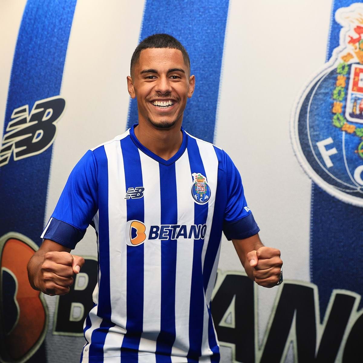 Zé Luís vai mesmo ser reforço do FC Porto 