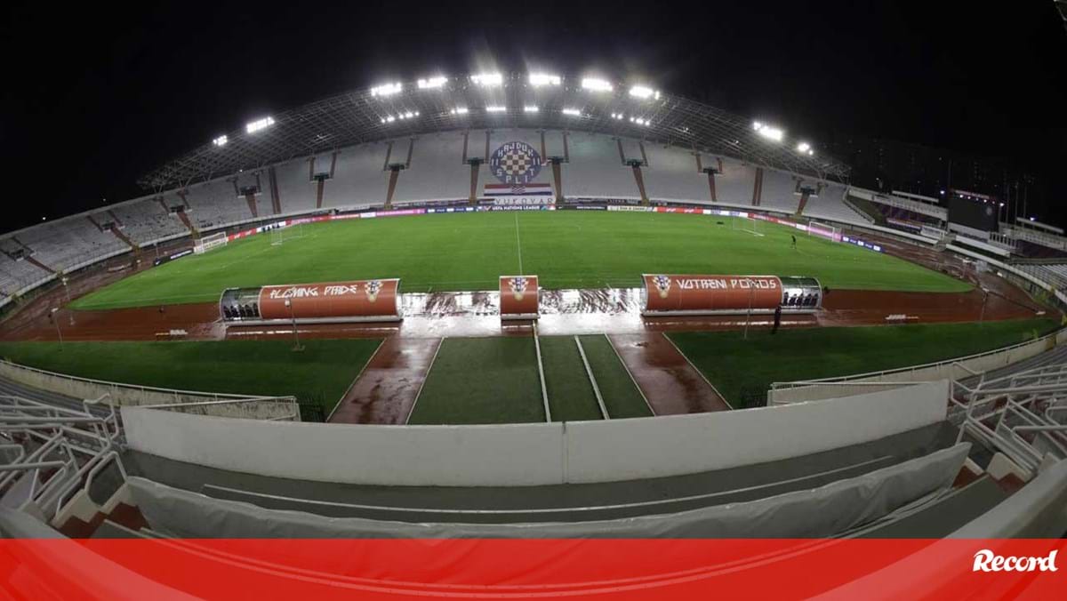 Corrida por bilhetes em Split: Hajduk já vendeu 25 mil para o embate frente  ao Vitória - Mais Guimarães