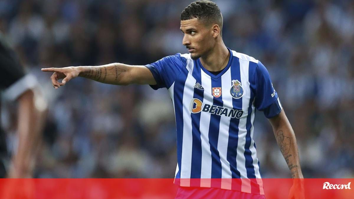 Besiktas afasta cinco jogadores por más exibições e incompatibilidade:  ex-Sporting e FC Porto na lista - Internacional - Jornal Record