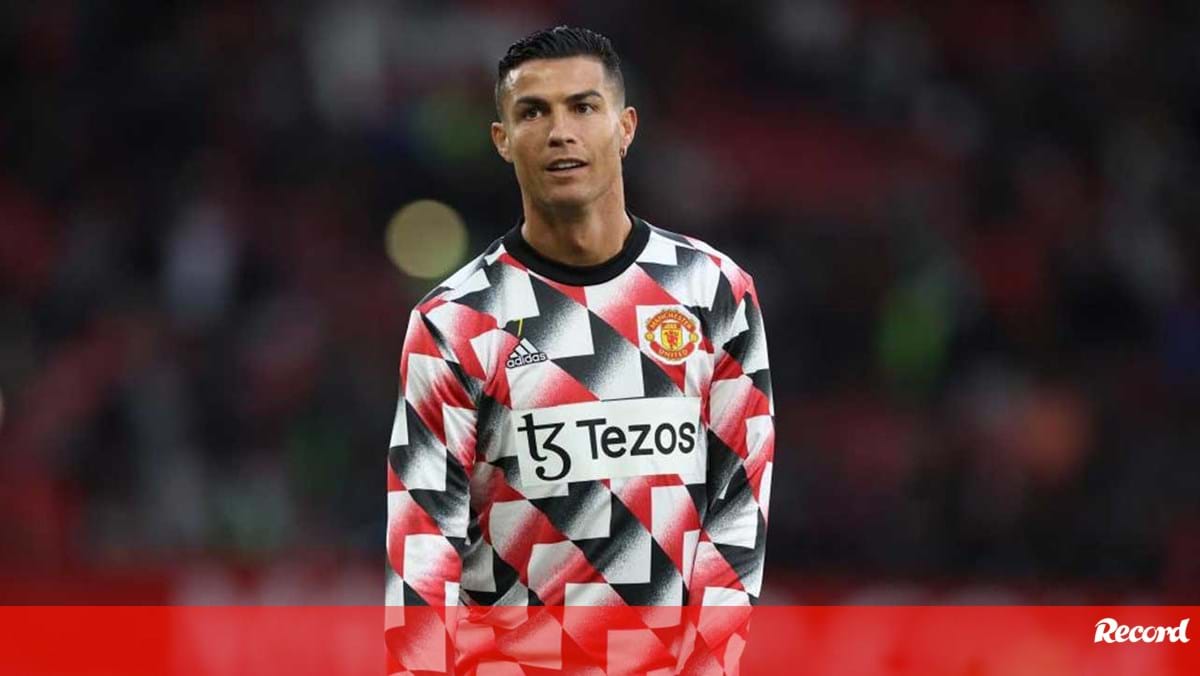 Cristiano Ronaldo Photostream  Futebol fotos, Imagens de futebol, Cr7 calma