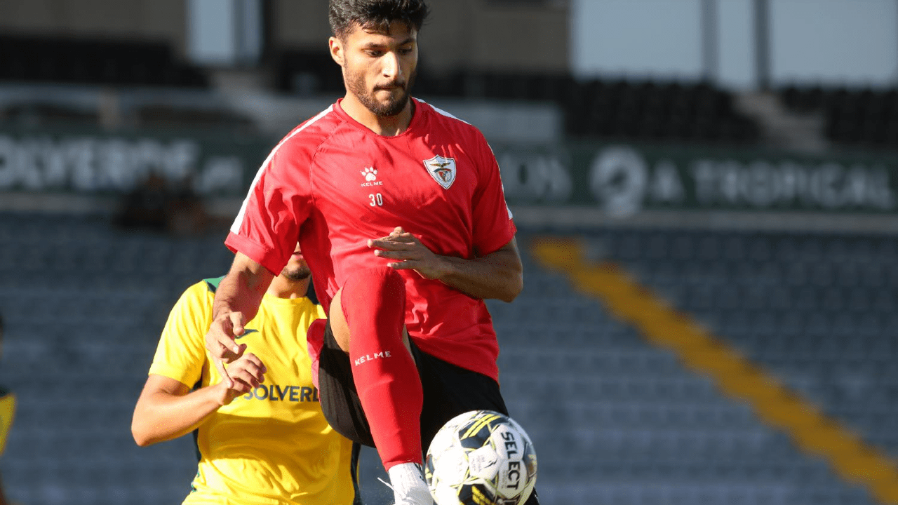 Extremo iraniano Mohammad Mohebi reforça Santa Clara