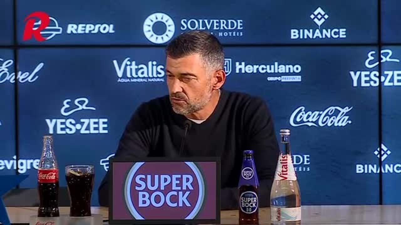 Xavi e o jogo com o FC Porto: «O trabalho do Sérgio Conceição fala por si»  - Barcelona - Jornal Record