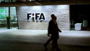 FIFA reintegra federação da Índia após 