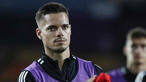 Weigl comparado a Kimmich pelo treinador do Borussia M'Gladbach